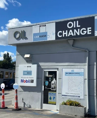 Fashion Square Car Wash Oil Change center storefront featuring Mobil 1 service
